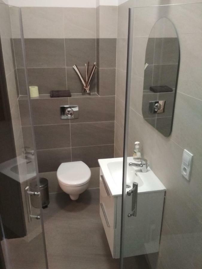 Apartament Scorpion Modlin Czosnów Zewnętrze zdjęcie